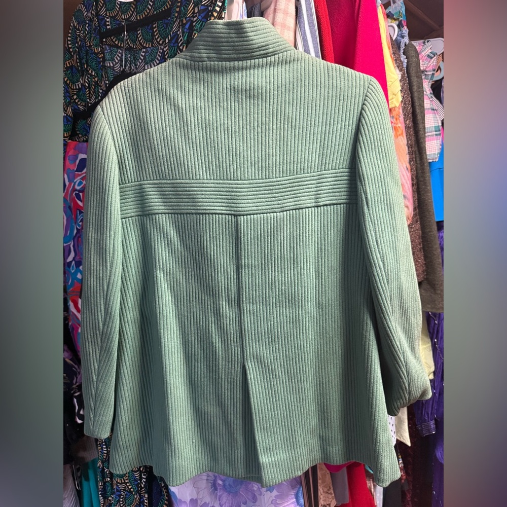 Vintage 1960s Max Mara Pop Green women’s suit, - Picture 9 of 10